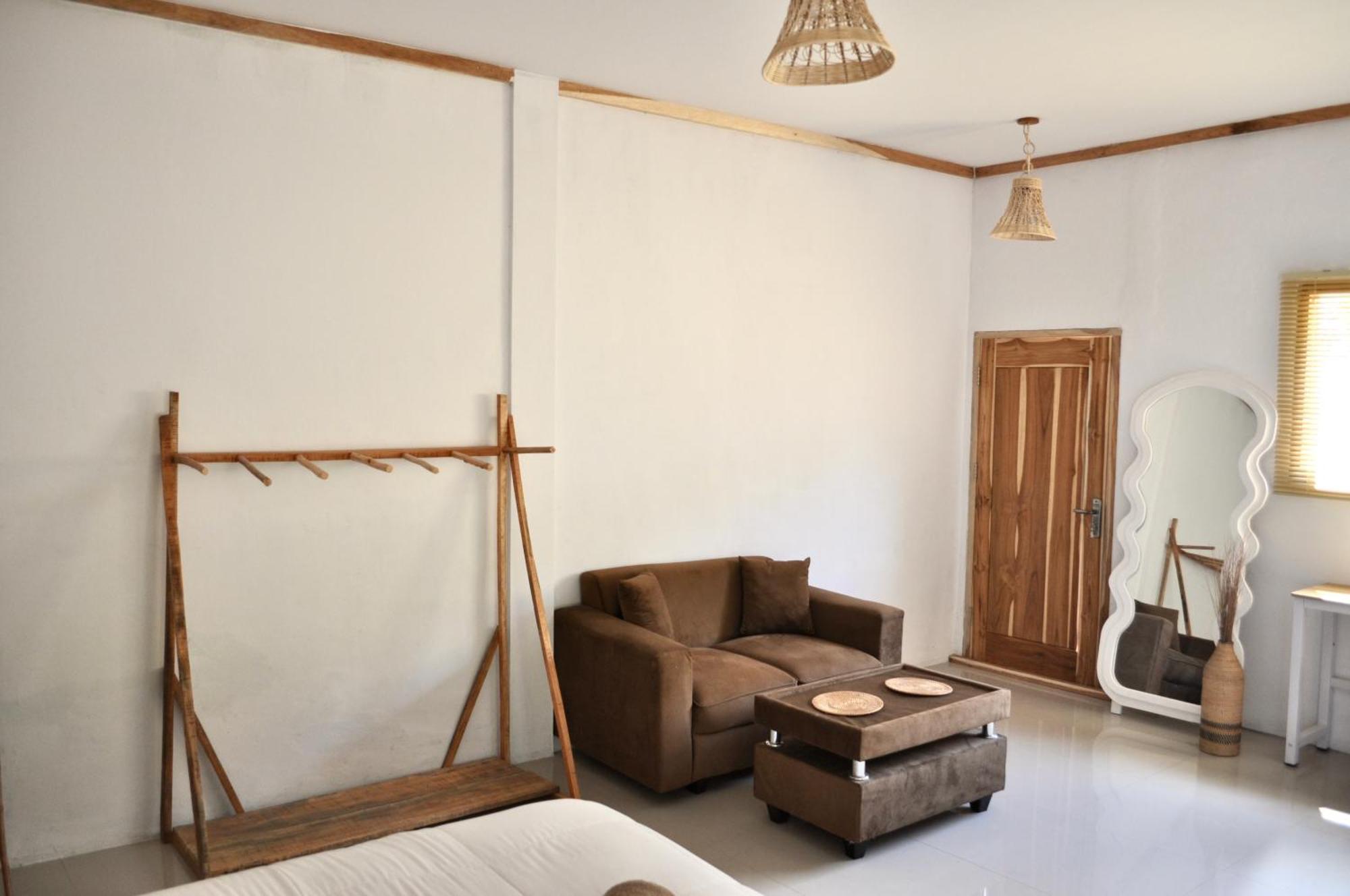 Ripbowl Guest House Селонґ-Беланак Екстер'єр фото
